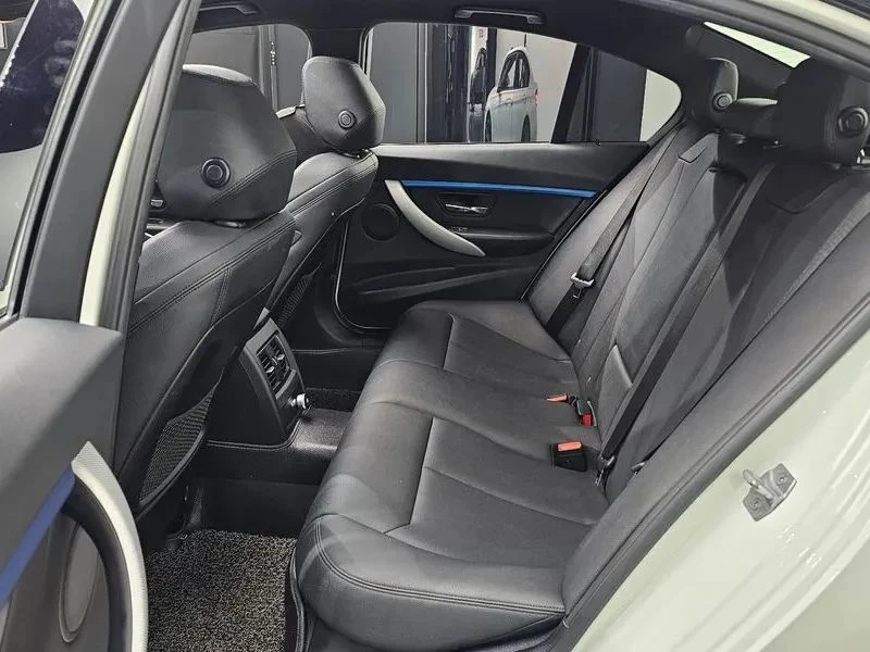 BMW 320, снимка 12 - Автомобили и джипове - 56690495