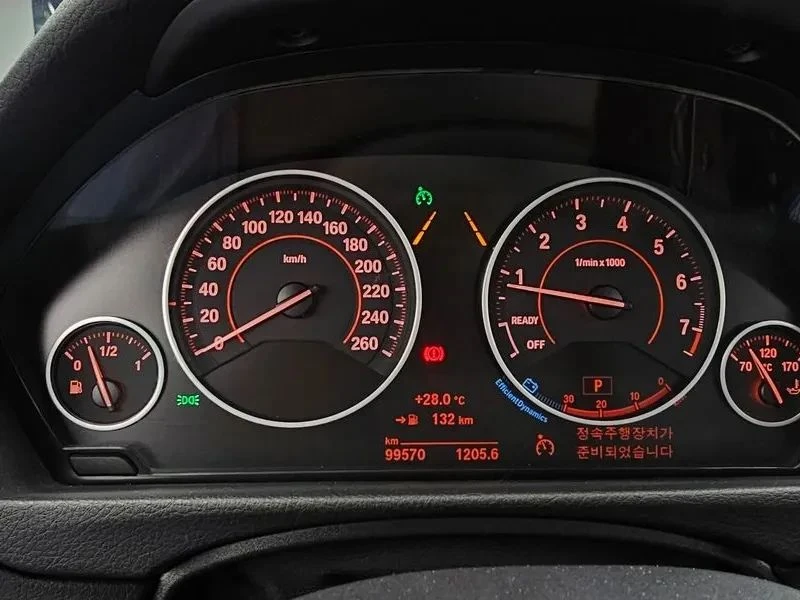 BMW 320, снимка 8 - Автомобили и джипове - 56690495