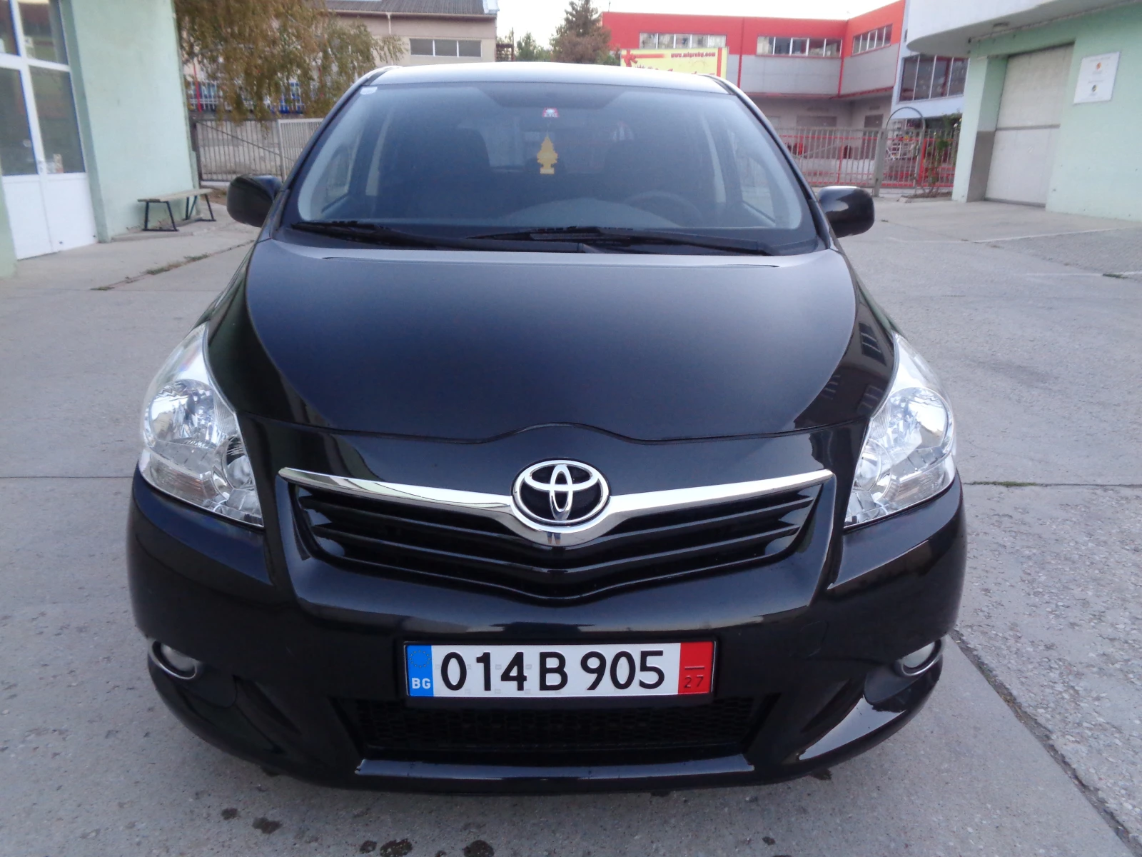 Toyota Verso 1.6-16V-VALVEMATIC-ЛИЗИНГ-БАРТЕР-НОВИ ГУМИ - изображение 5