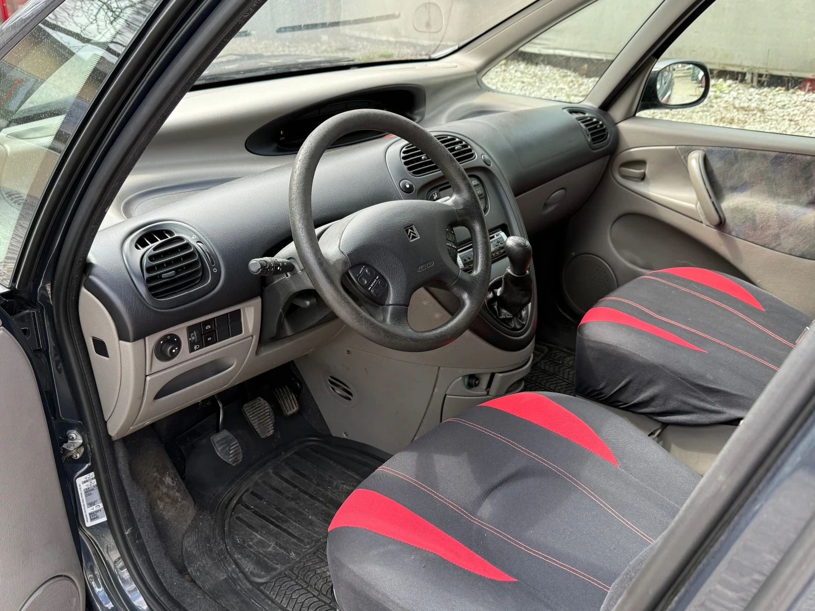 Citroen Xsara picasso 1.8i - изображение 8