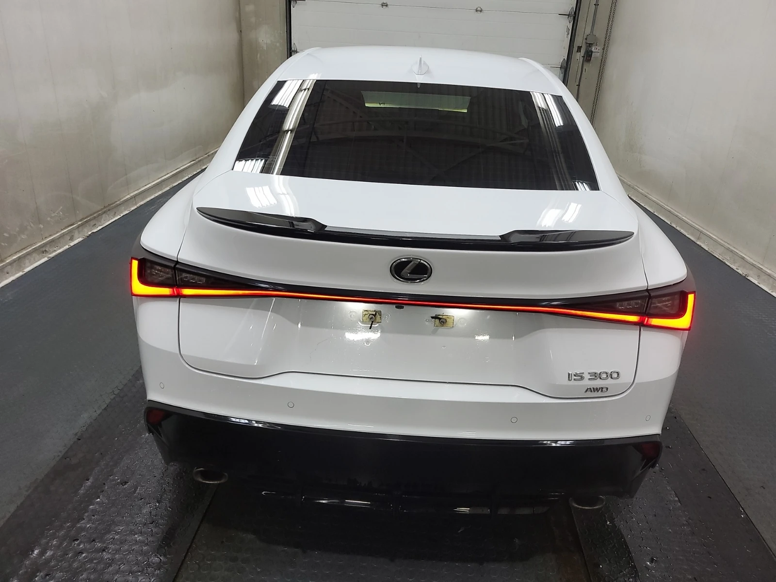 Lexus IS 300 CARFAX* БЕЗ ПЪРВОНАЧАЛНА - изображение 6
