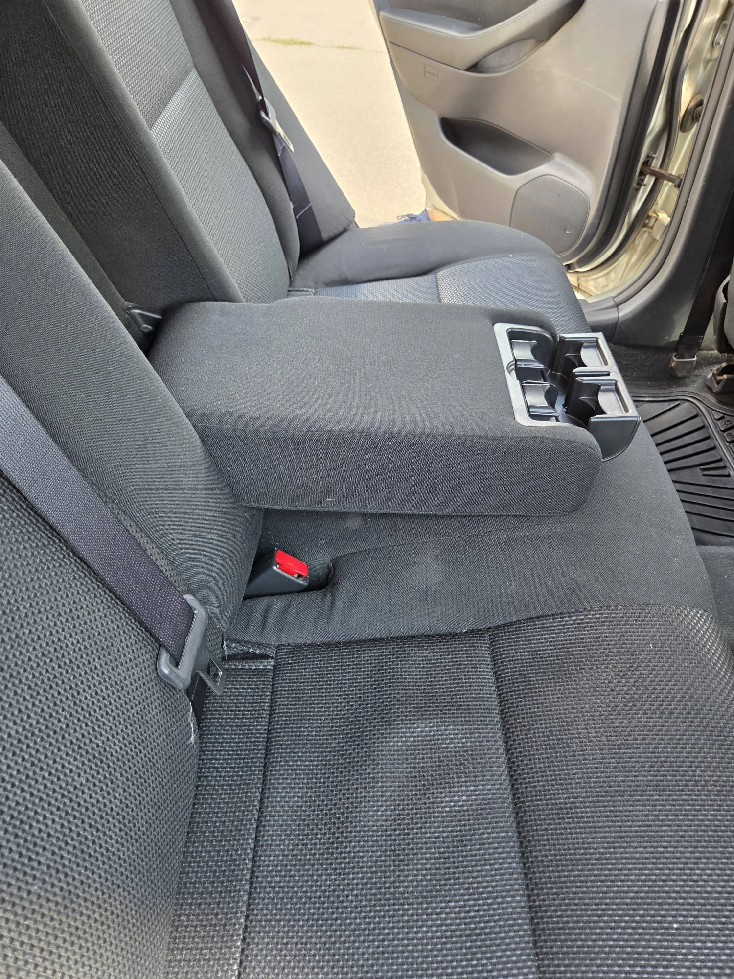 Toyota Avensis | Mobile.bg � ����������� 15