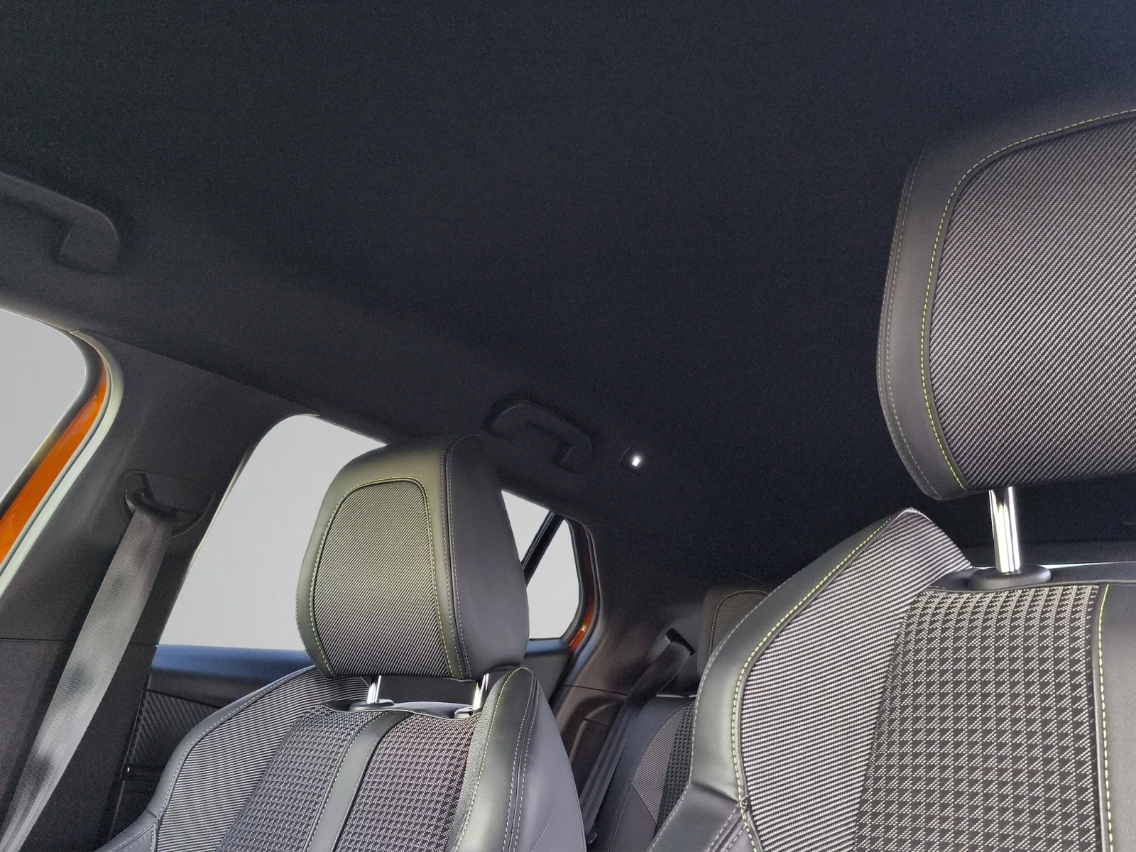 Peugeot 2008 New Line Up GT Electric 100  136 ..//2103R03 | Mobile.bg   13