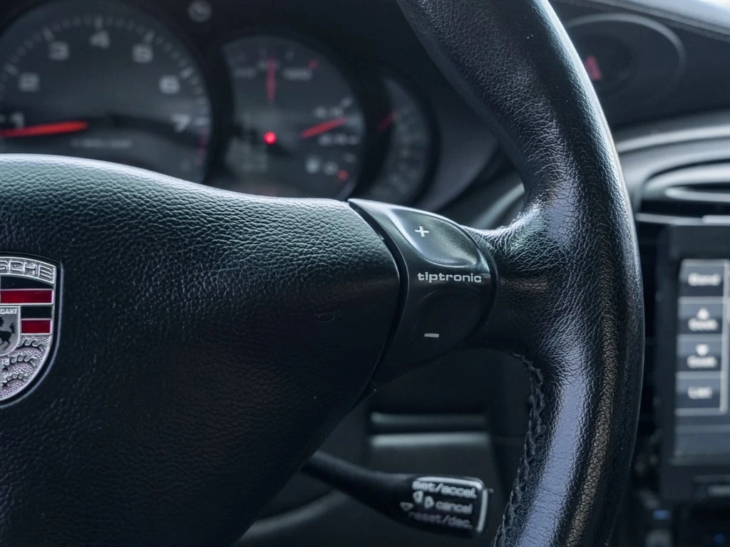 Porsche 911 * 2dr Carrera 4 Cabriolet * CARFAX * ��� ��������� | Mobile.bg � ����������� 12