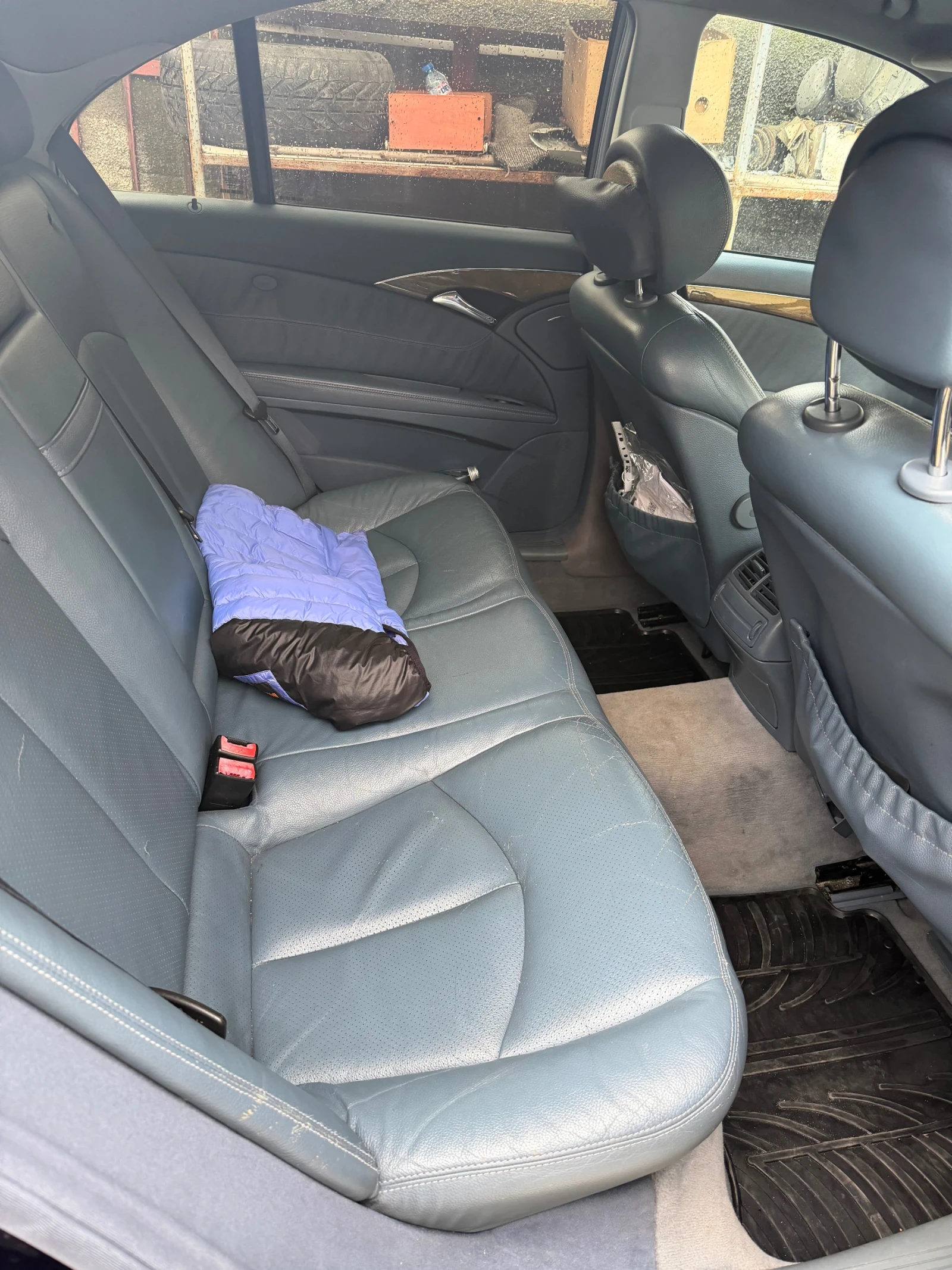 Mercedes-Benz E 280  - изображение 6