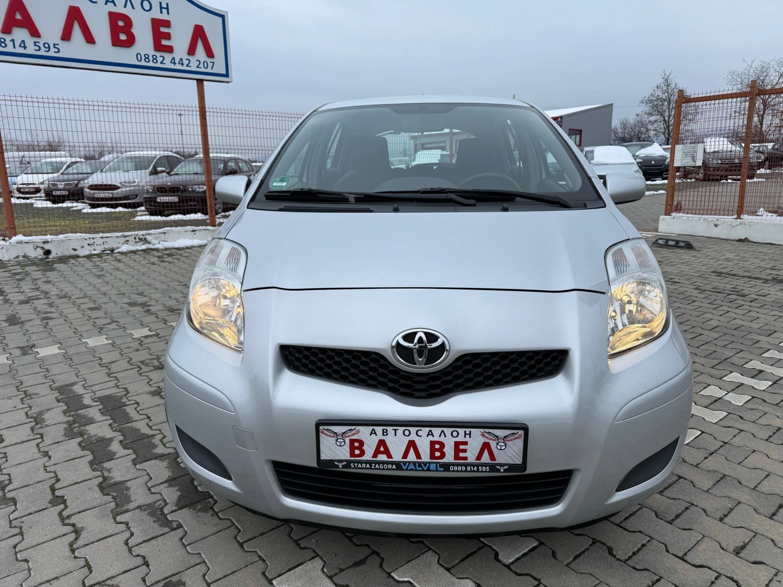 Toyota Yaris * 1.3VVT-i* 101HP* CLIMA* FACELIFT*  - изображение 2