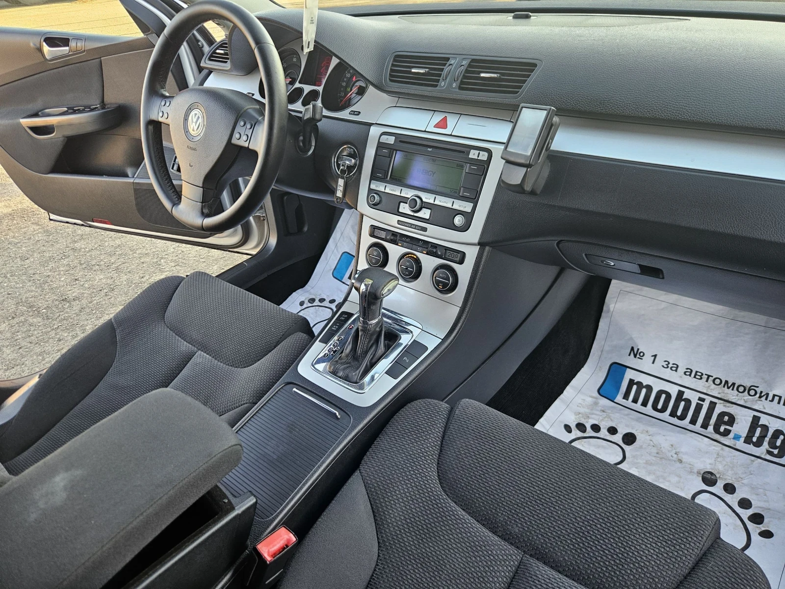 VW Passat 2.0tdi 140ps navi automat coman real , снимка 11 - Автомобили и джипове - 54121290