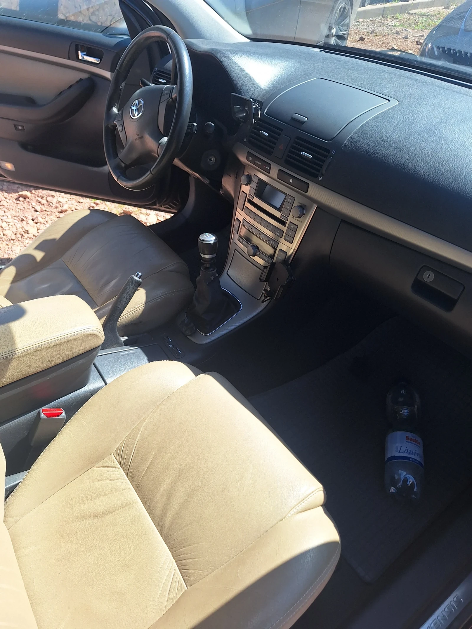 Toyota Avensis D4D, снимка 17 - Автомобили и джипове - 54372264
