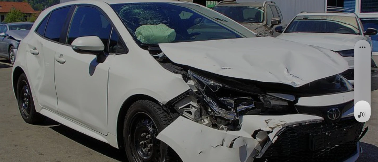 Toyota Corolla 1.2i 65000km, снимка 2 - Автомобили и джипове - 54404258