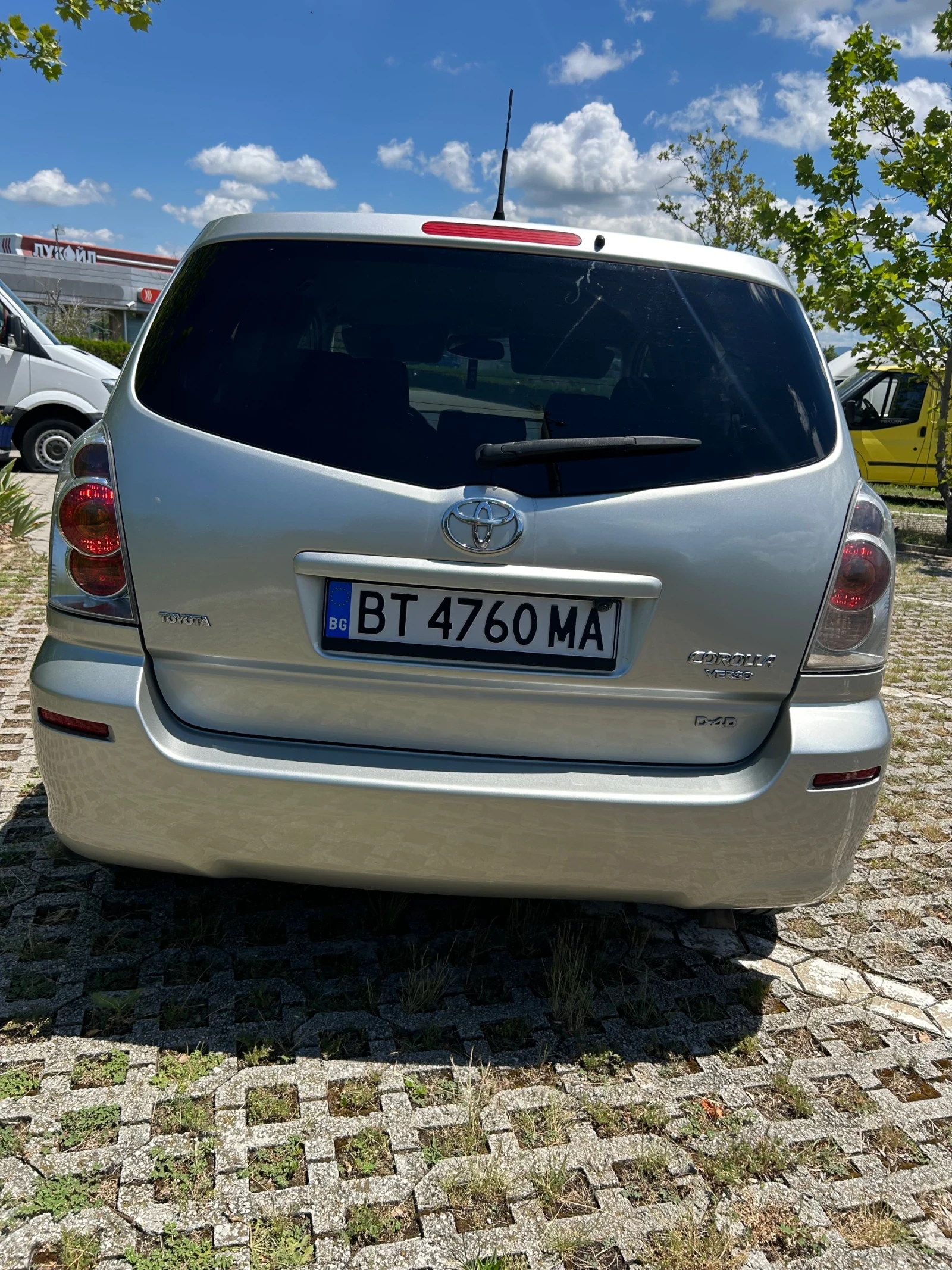 Toyota Corolla verso 2.2 177hp 2005, снимка 11 - Автомобили и джипове - 54917197