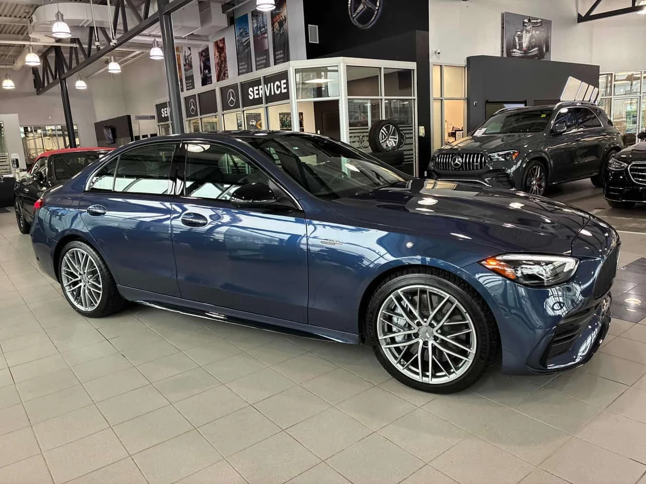Mercedes-Benz C 43 AMG 4MATIC | CARFAX | АВТОКРЕДИТ БЕЗ ПЪРВОНАЧАЛНА, снимка 4 - Автомобили и джипове - 55482753
