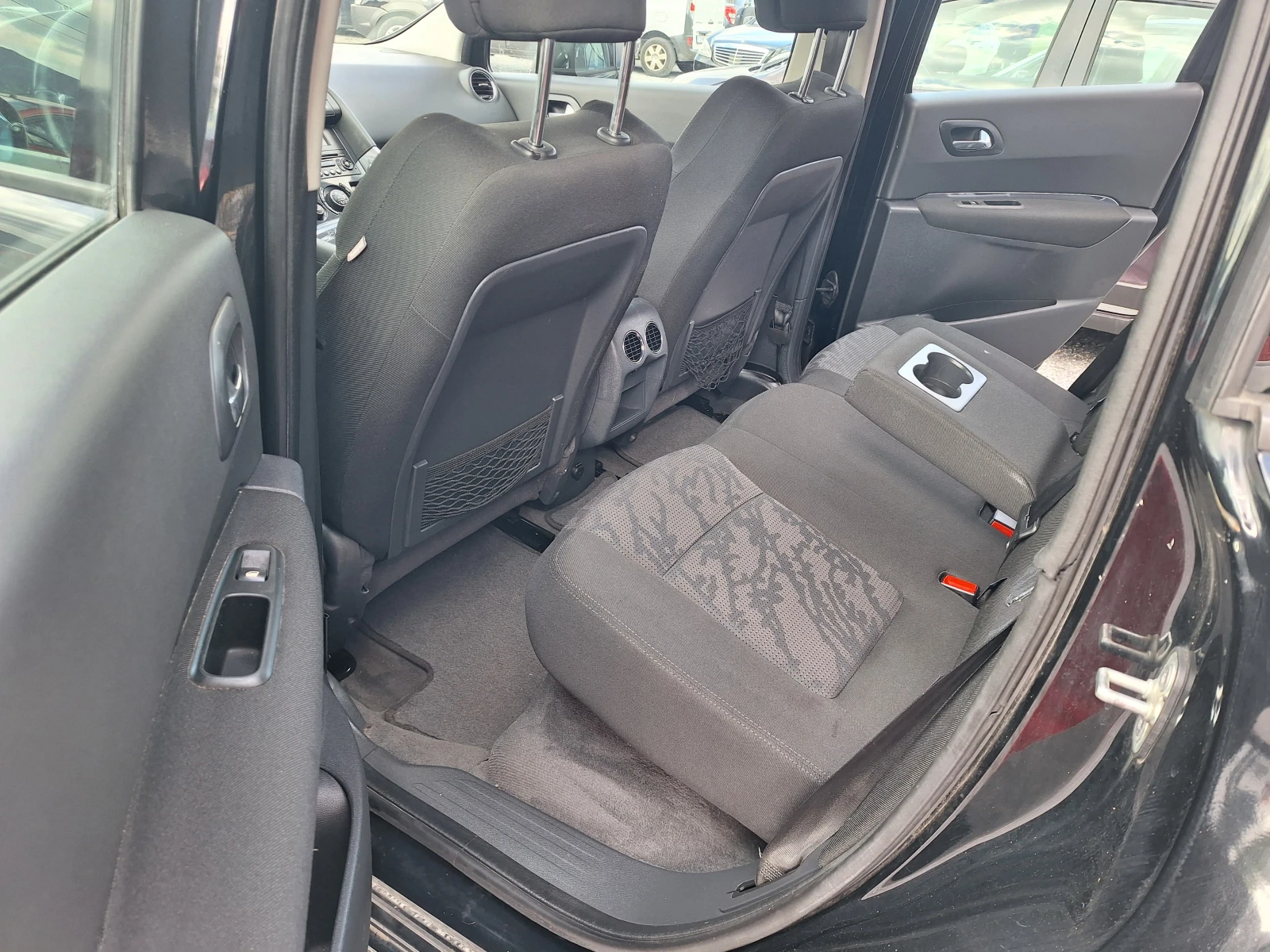 Peugeot 3008 1.6hdi, снимка 16 - Автомобили и джипове - 55668225