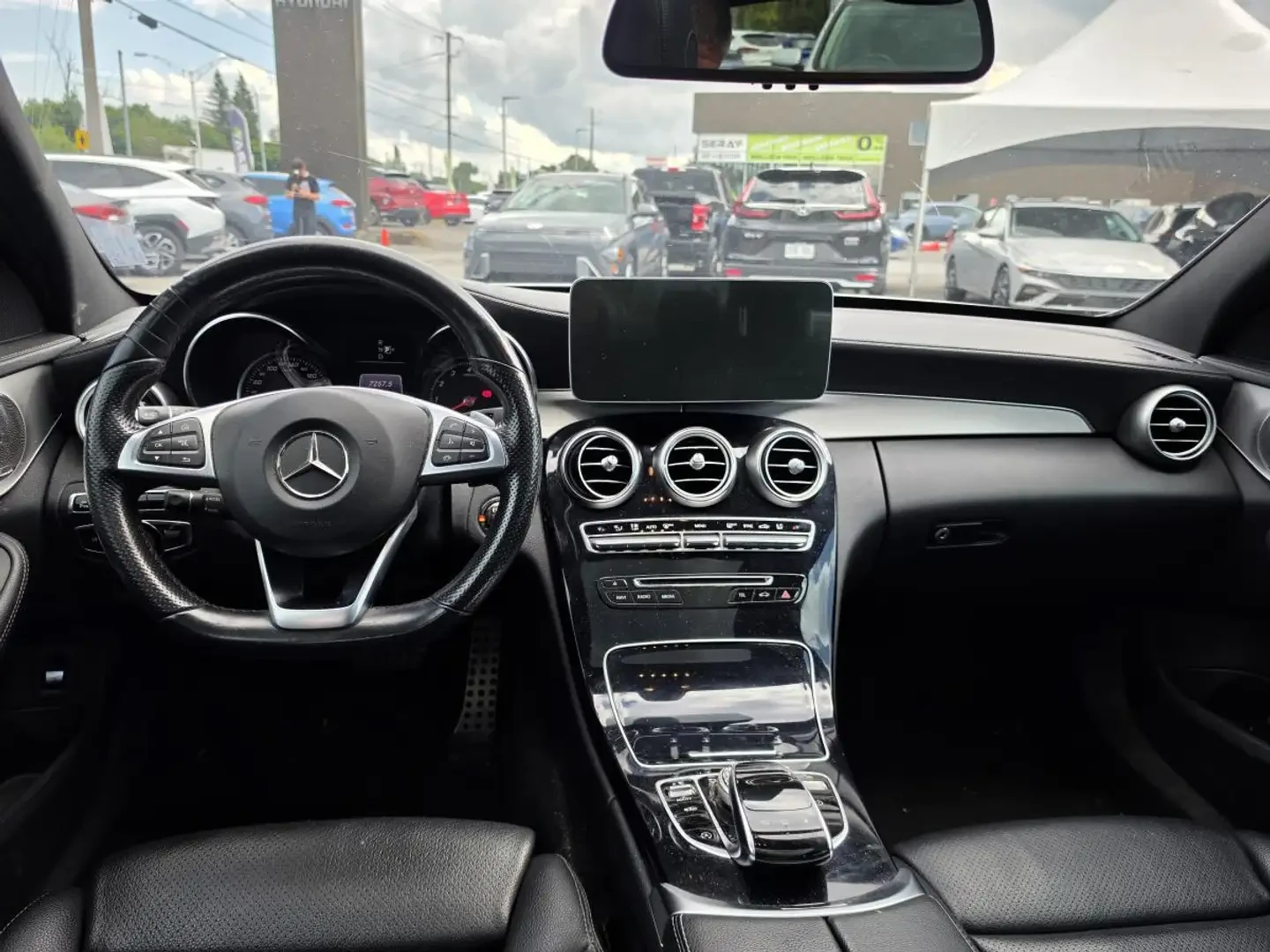 Mercedes-Benz C 400 AMG* LINE* 4MATIC* BURMESTER* КАМЕРА* КЕЙЛЕС* , снимка 7 - Автомобили и джипове - 55980300