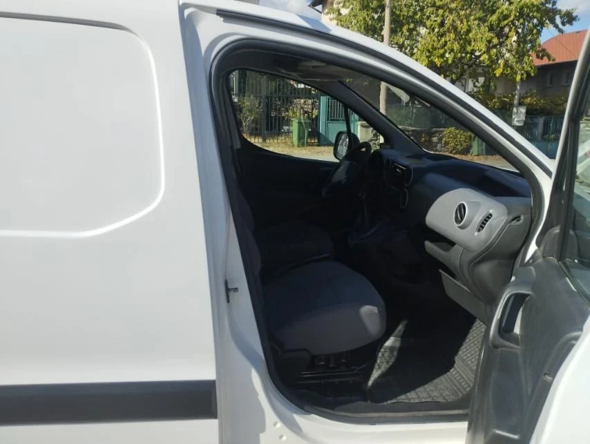 Peugeot Partner, снимка 2 - Автомобили и джипове - 56297672