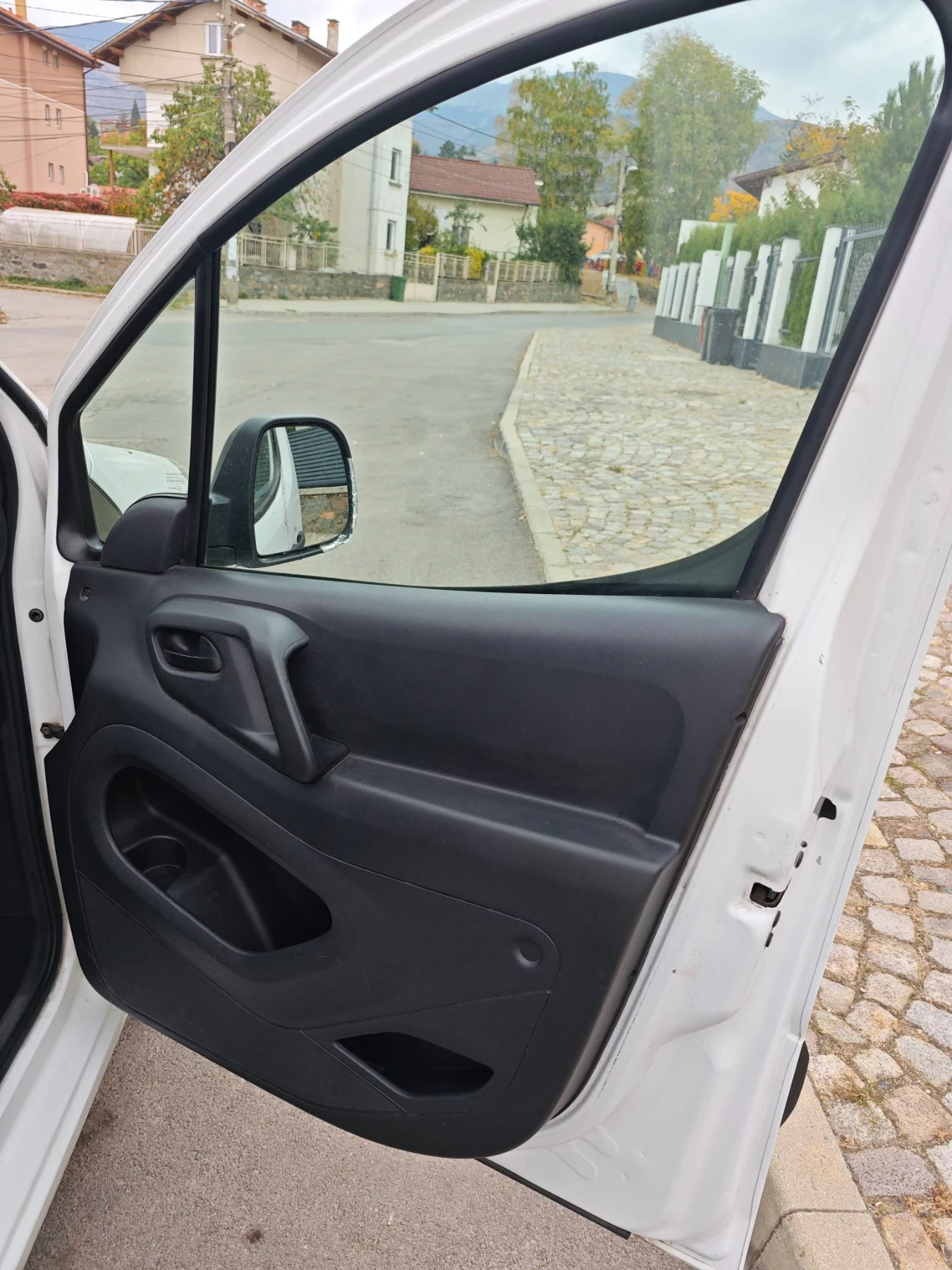 Peugeot Partner, снимка 16 - Автомобили и джипове - 56297672