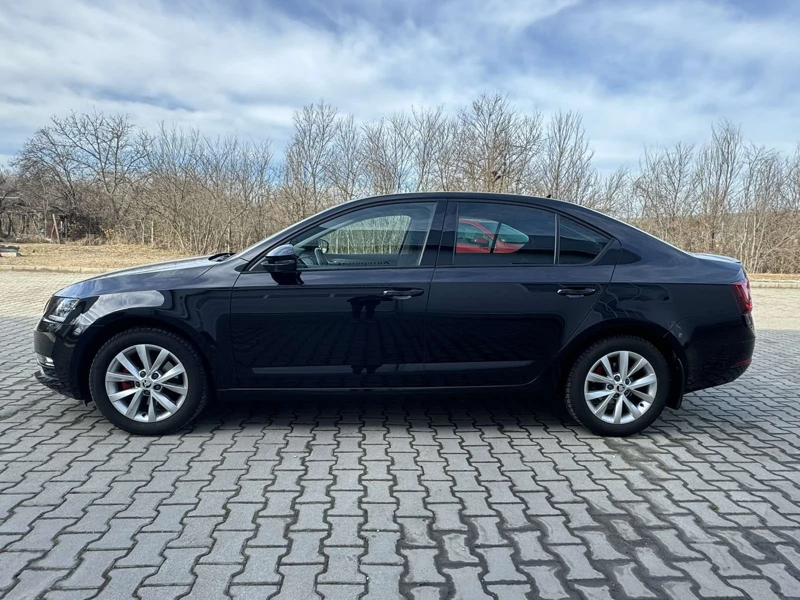 Skoda Octavia 1.5, 150к.с., снимка 4 - Автомобили и джипове - 56505599
