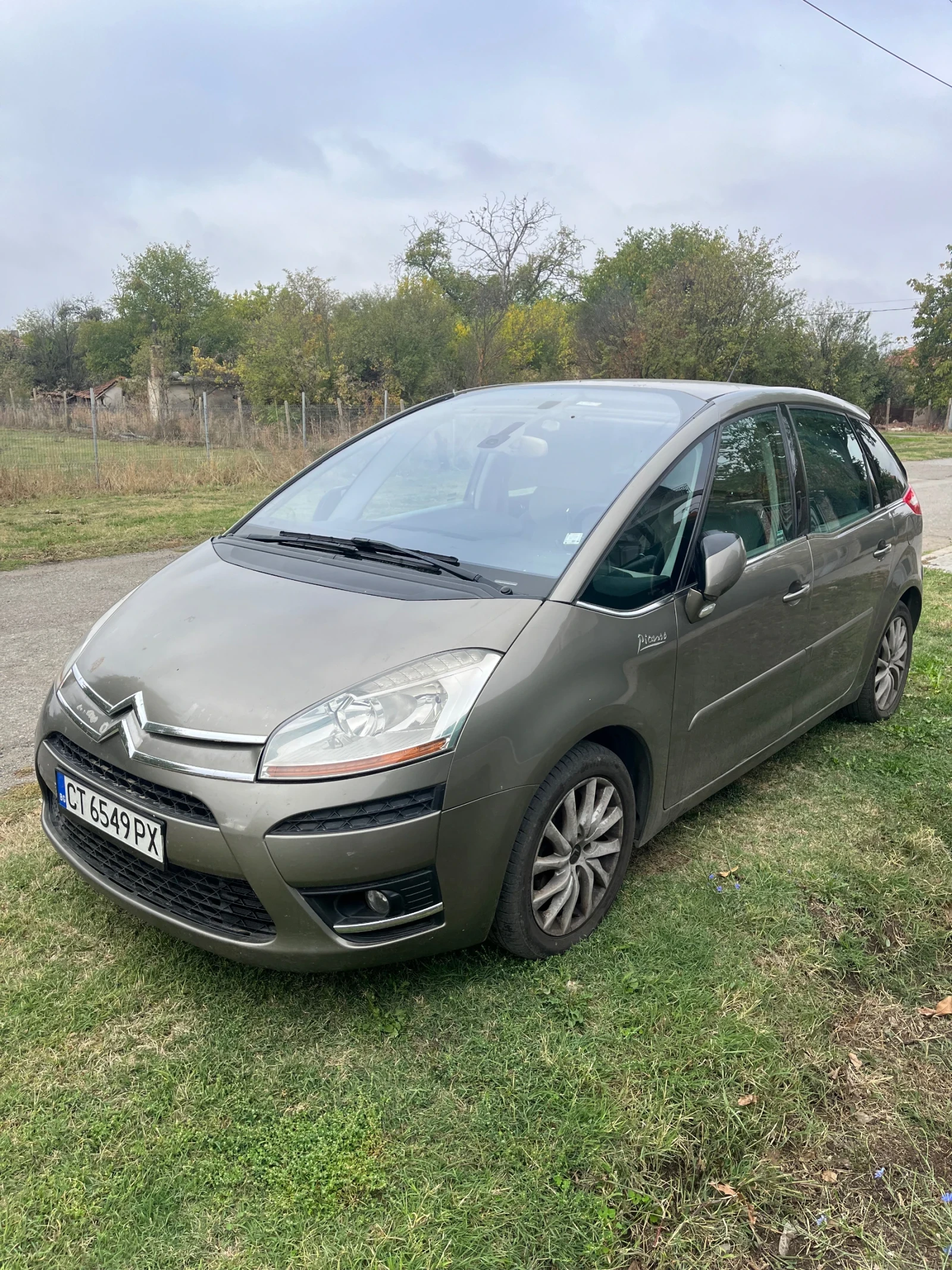 Citroen C4 Picasso, снимка 4 - Автомобили и джипове - 56575510