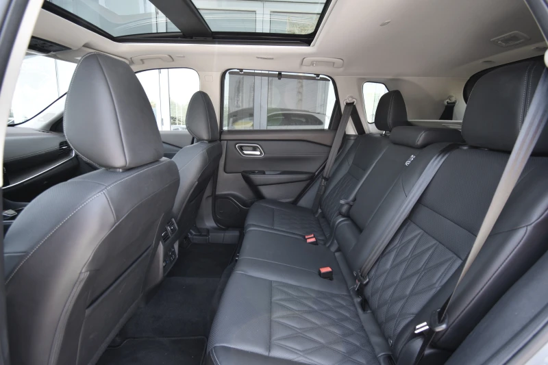 Nissan X-trail e-4orce 4WD, снимка 8 - Автомобили и джипове - 47928964