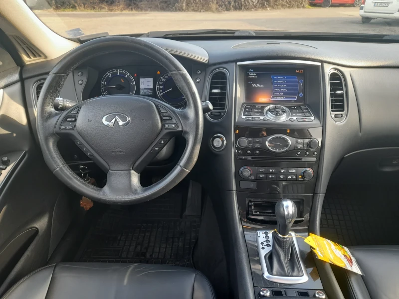 Infiniti QX50 Сув, снимка 9 - Автомобили и джипове - 48617756