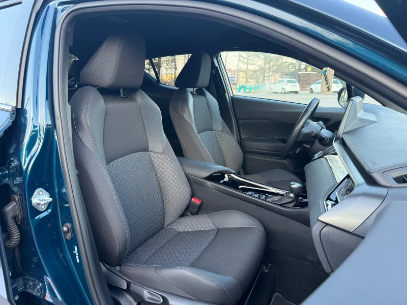 Toyota C-HR 1.8 Hybrid Facelift, снимка 12 - Автомобили и джипове - 52885299