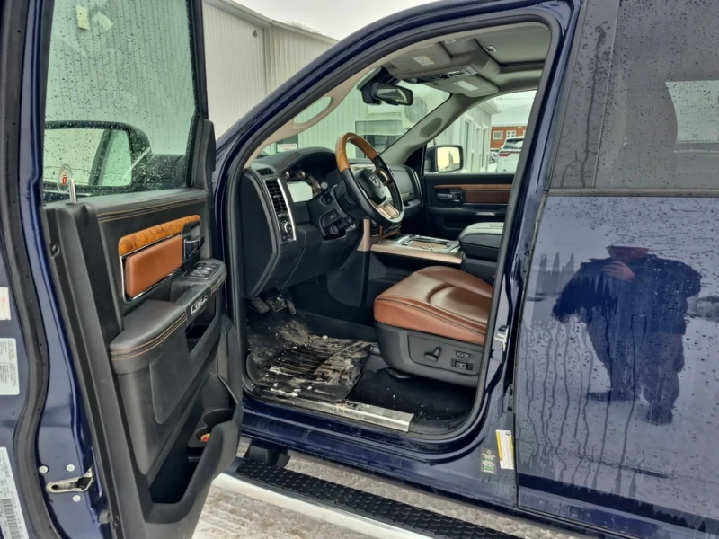 Dodge RAM 1500 * Longhorn * CARFAX * ФИНАНСИРАНЕ, снимка 5 - Автомобили и джипове - 53216006