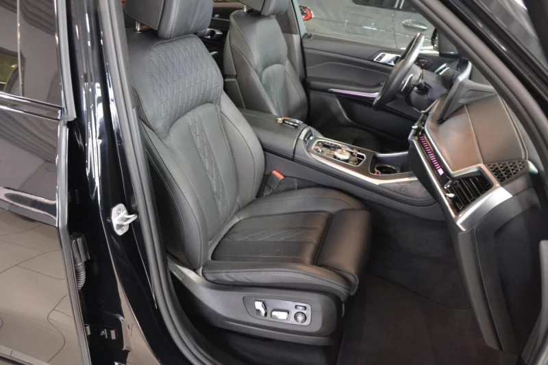 BMW X7 M60i xDrive, снимка 12 - Автомобили и джипове - 53472593