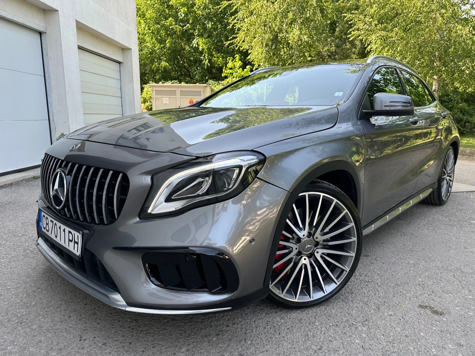 Mercedes-Benz GLA 45 AMG  - изображение 3