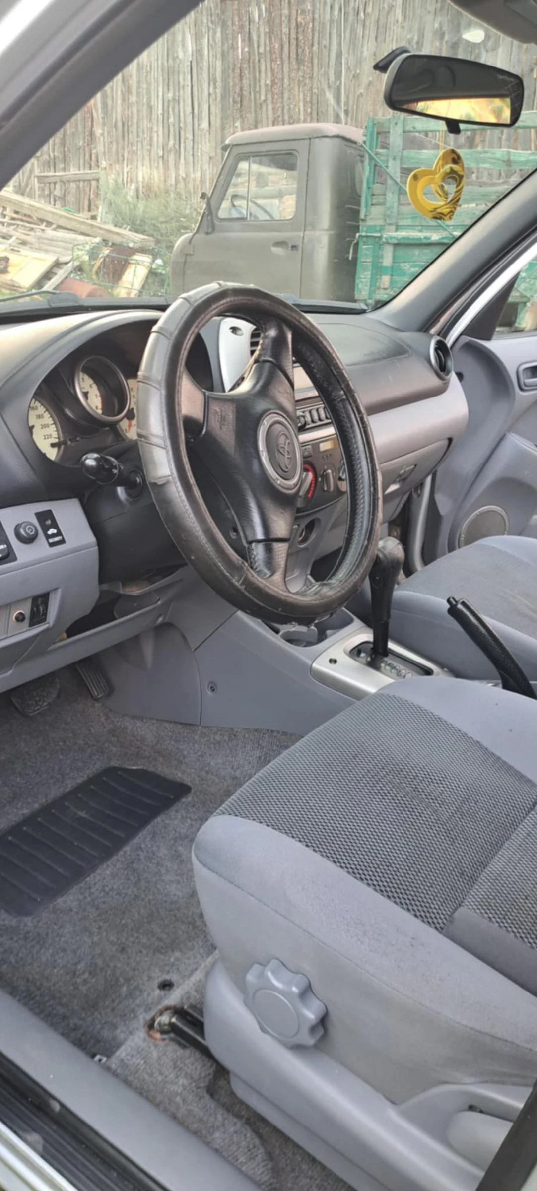 Toyota Rav4  - изображение 2