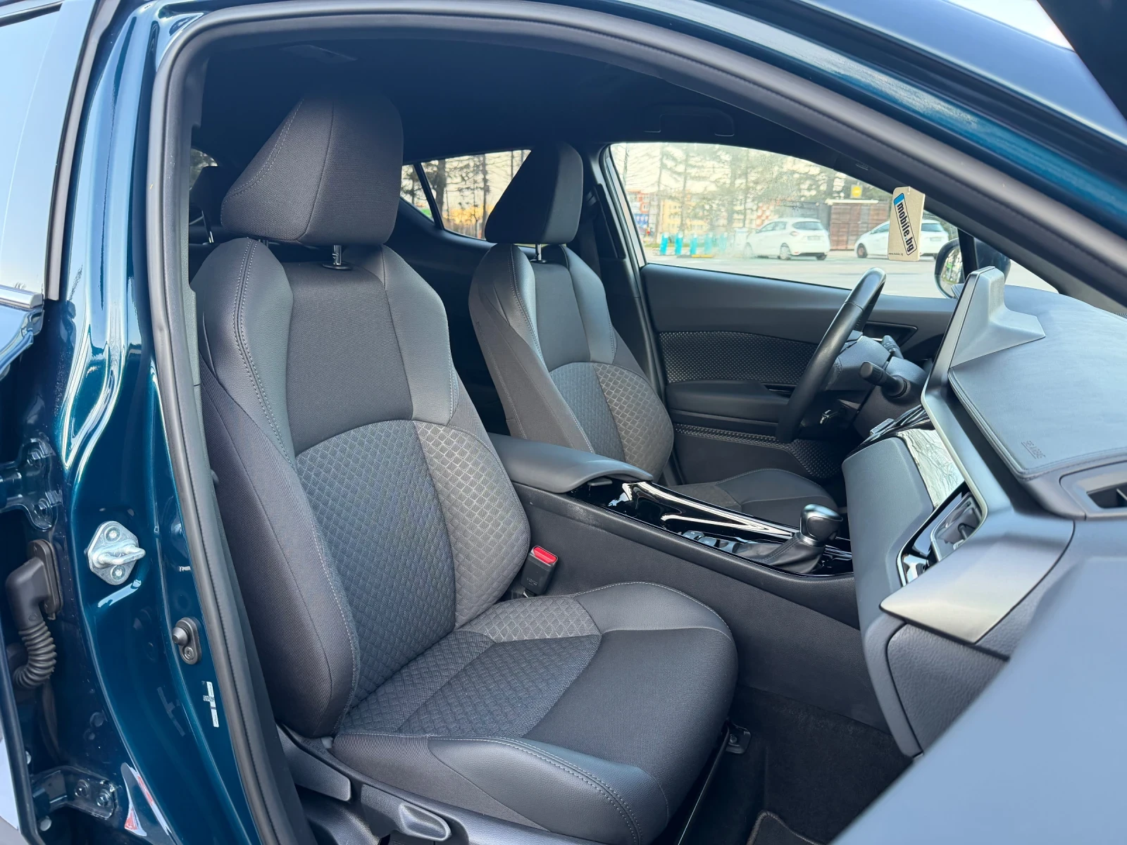Toyota C-HR 1.8 Hybrid Facelift | Mobile.bg � ����������� 12