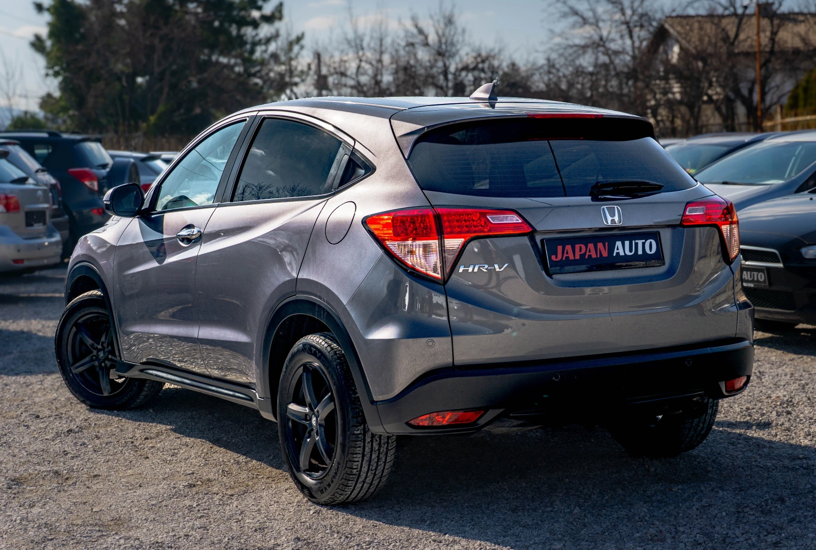 Honda Hr-v 1.5 i-VTEC С ГАРАНЦИЯ! ТОП!!! БЕЗПЛАТНА ГО ЗА 1г., снимка 6 - Автомобили и джипове - 53736275