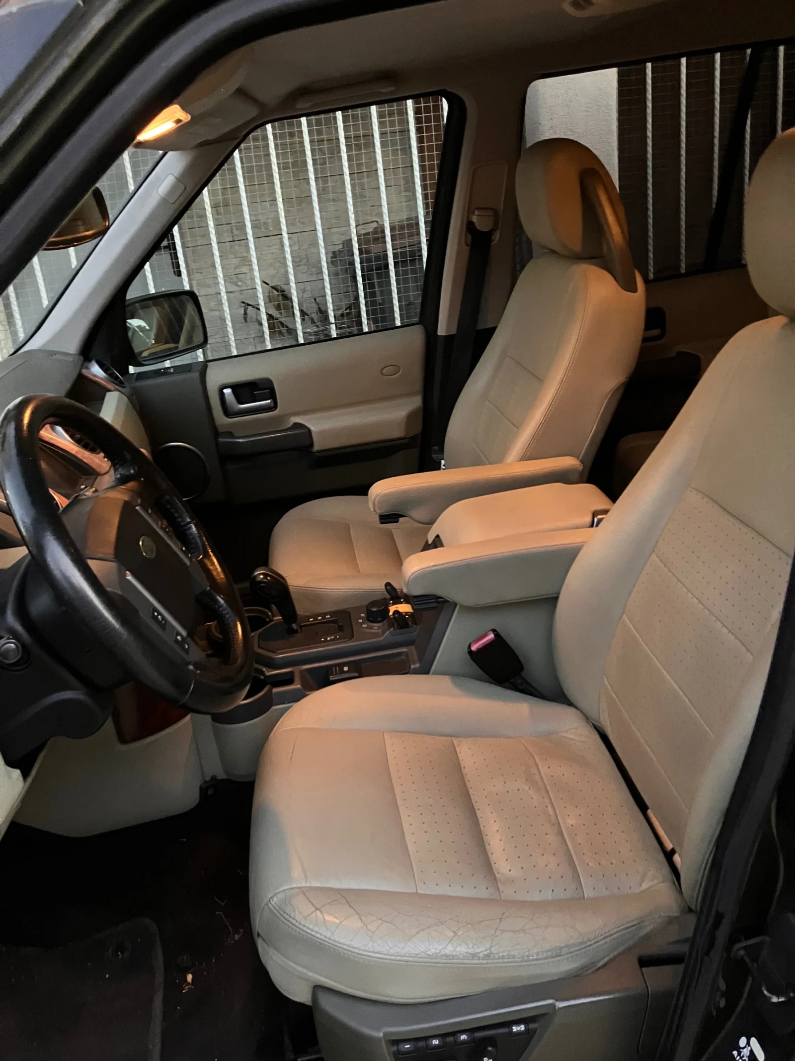 Land Rover Discovery 3, снимка 8 - Автомобили и джипове - 56582125