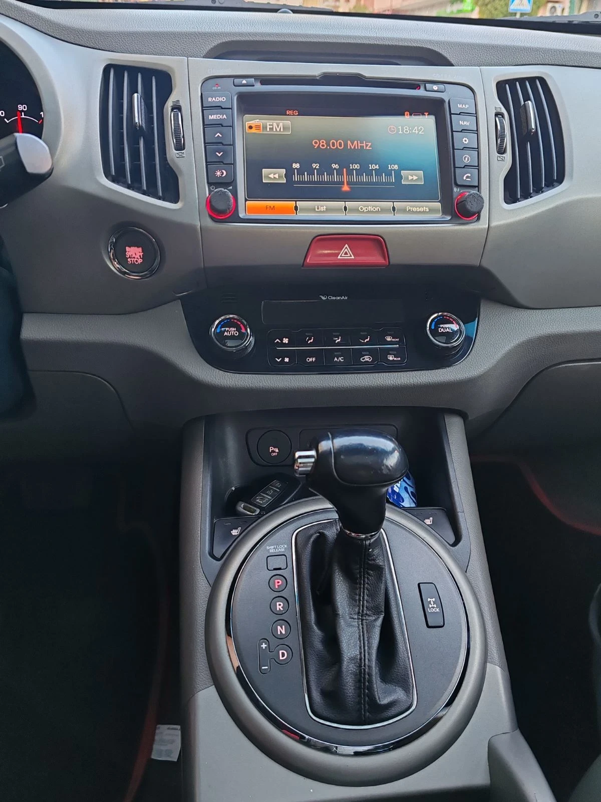 Kia Sportage 2.0 CRDI4?4 НАВИ.КОЖА ПАНОРАМА.АВТОМАТ, ПОДГРЕВ, снимка 16 - Автомобили и джипове - 54414993