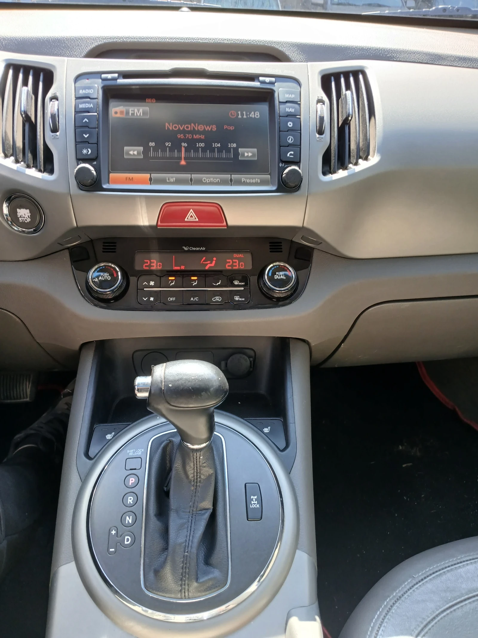 Kia Sportage 2.0 CRDI4?4 НАВИ.КОЖА ПАНОРАМА.АВТОМАТ, ПОДГРЕВ, снимка 11 - Автомобили и джипове - 54414993