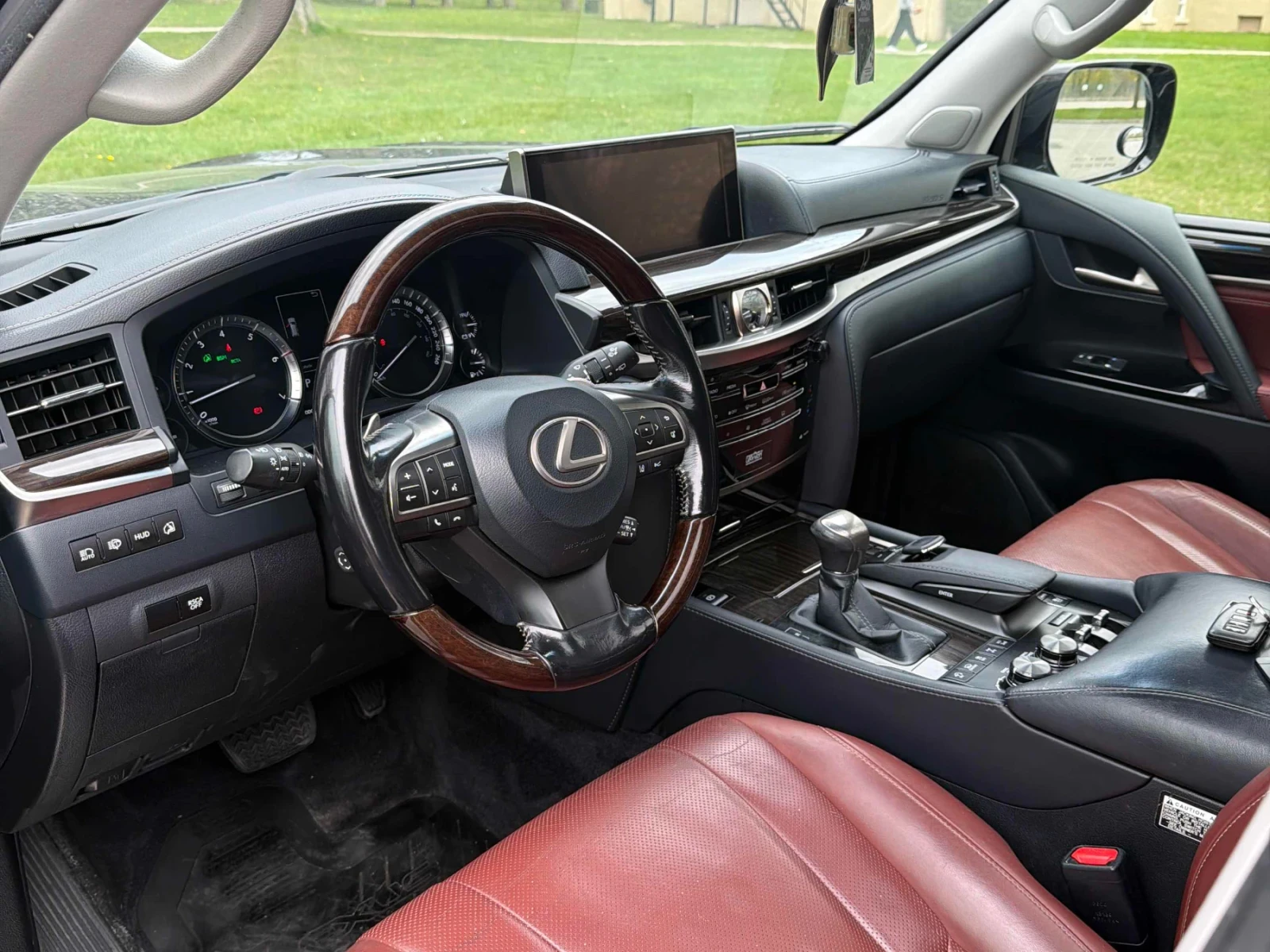 Lexus LX 570 HEAD UP * ОБДУХВАНЕ * MARK LEVINSON * БЕЗ ИНЦИДЕНТ, снимка 7 - Автомобили и джипове - 54493677