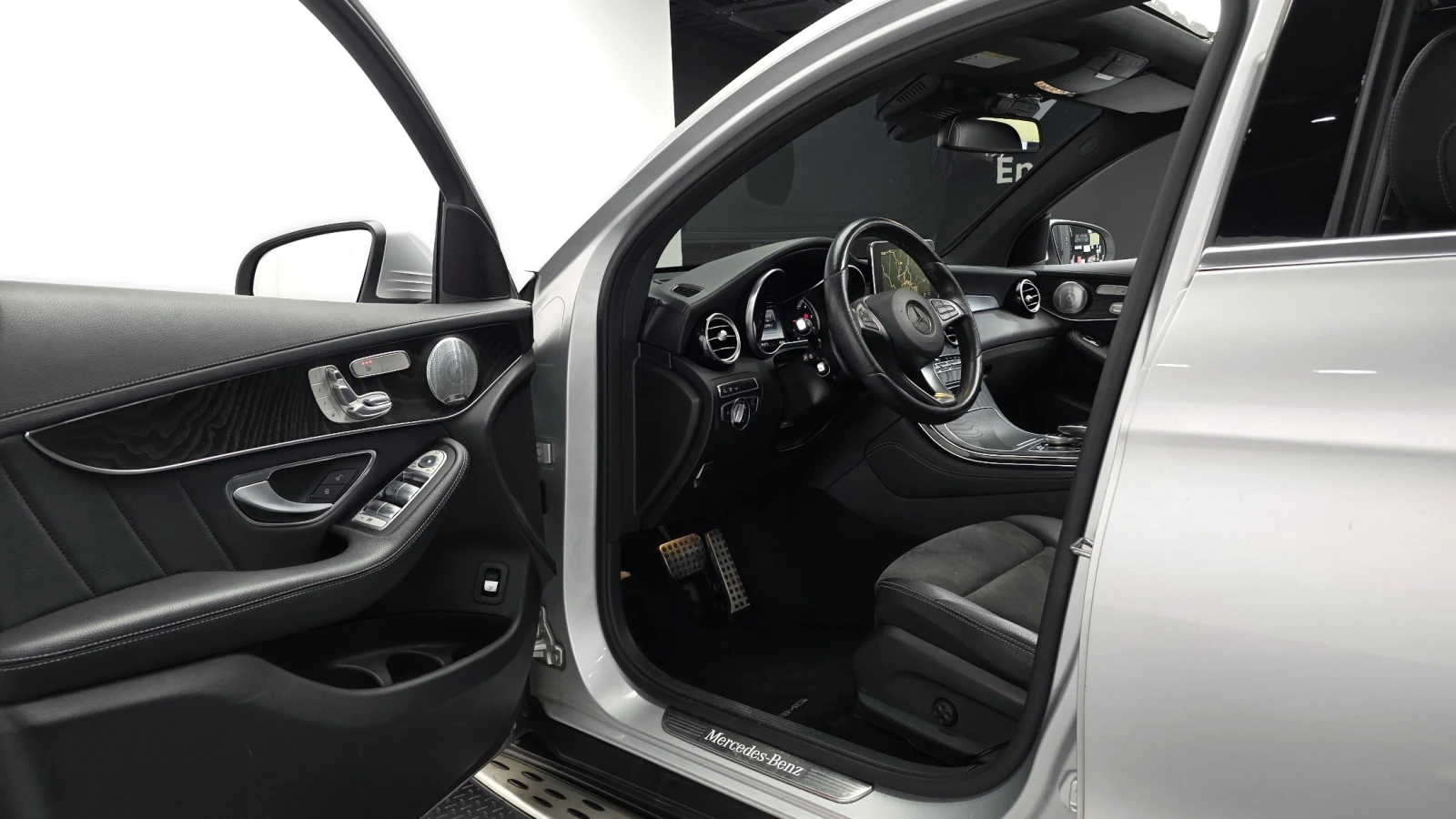 Mercedes-Benz GLC 250 КУПЕ| ПАНО| 360| HUD| ПОДГРЕВ, снимка 8 - Автомобили и джипове - 54621374