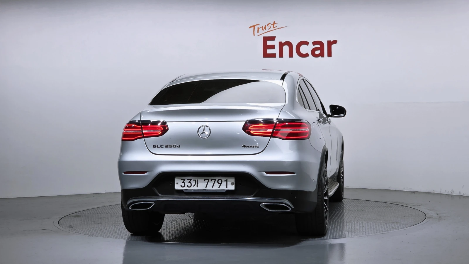 Mercedes-Benz GLC 250 КУПЕ| ПАНО| 360| HUD| ПОДГРЕВ, снимка 4 - Автомобили и джипове - 54621374