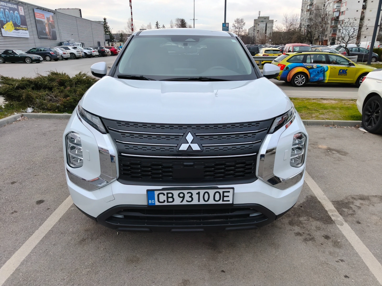 Mitsubishi Outlander, снимка 2 - Автомобили и джипове - 54837375