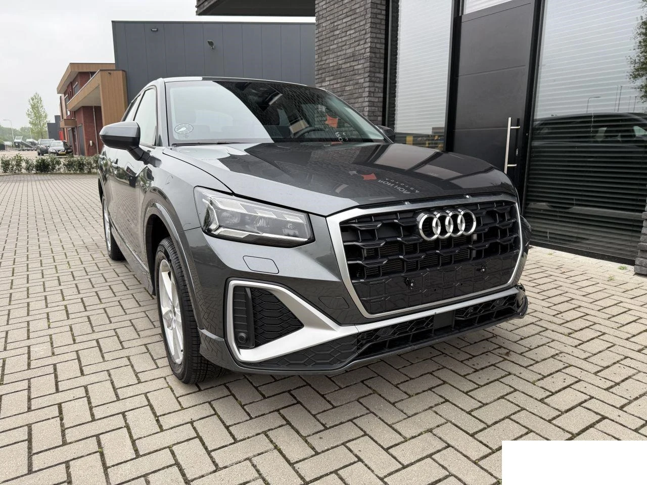 Audi Q2 35 TFSI S-LINE, снимка 2 - Автомобили и джипове - 55093480