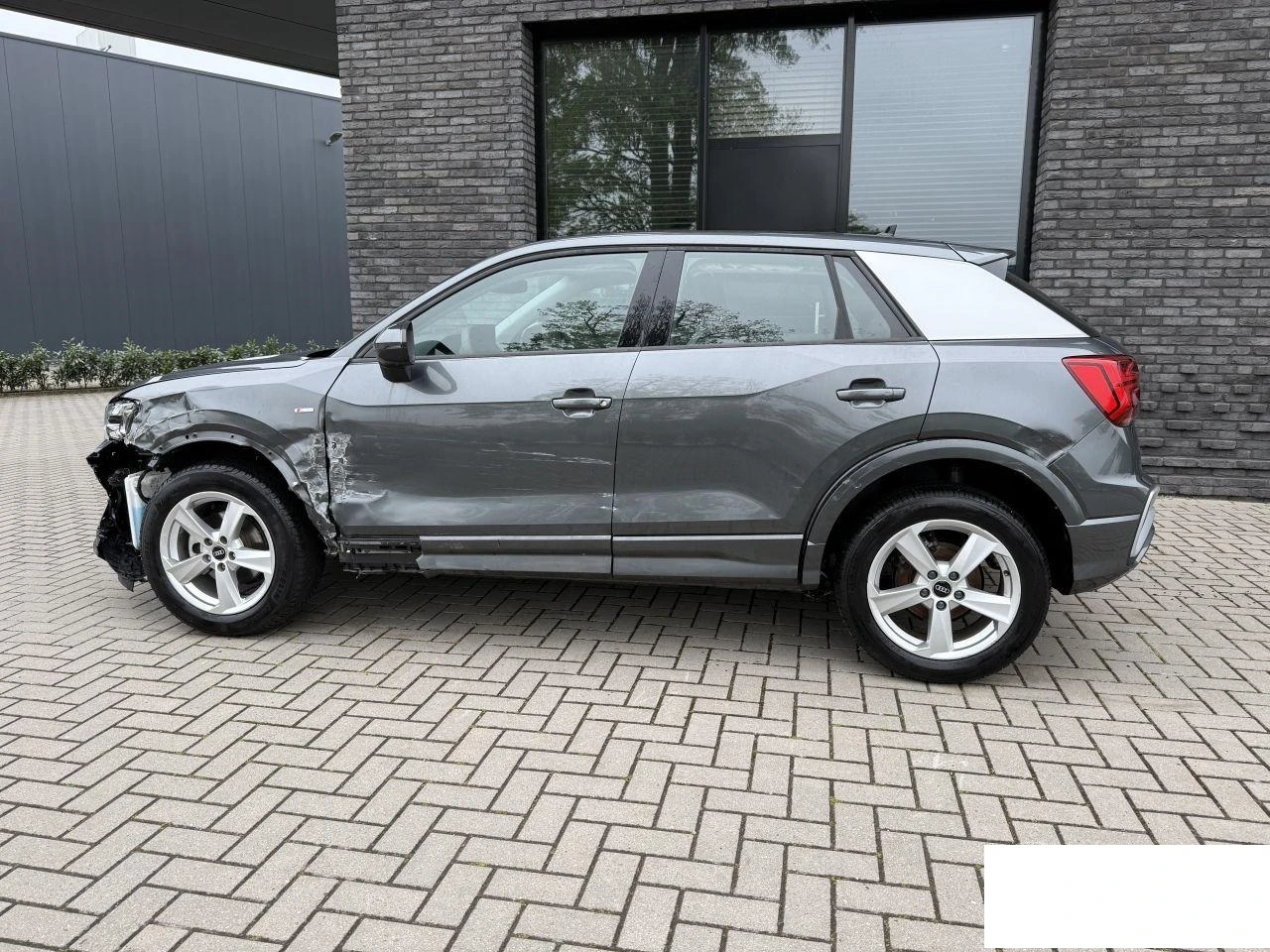 Audi Q2 35 TFSI S-LINE, снимка 5 - Автомобили и джипове - 55093480