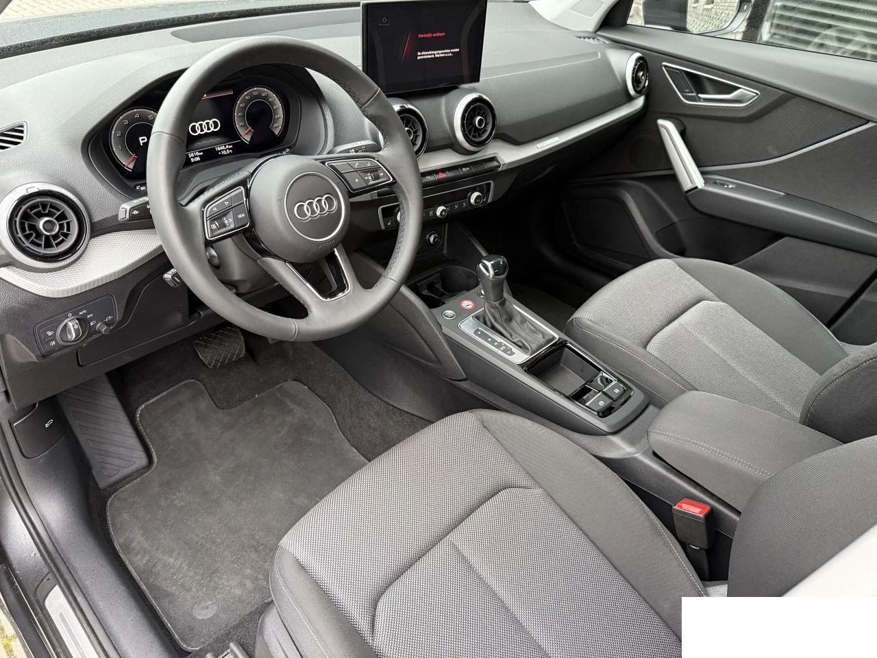 Audi Q2 35 TFSI S-LINE, снимка 9 - Автомобили и джипове - 55093480