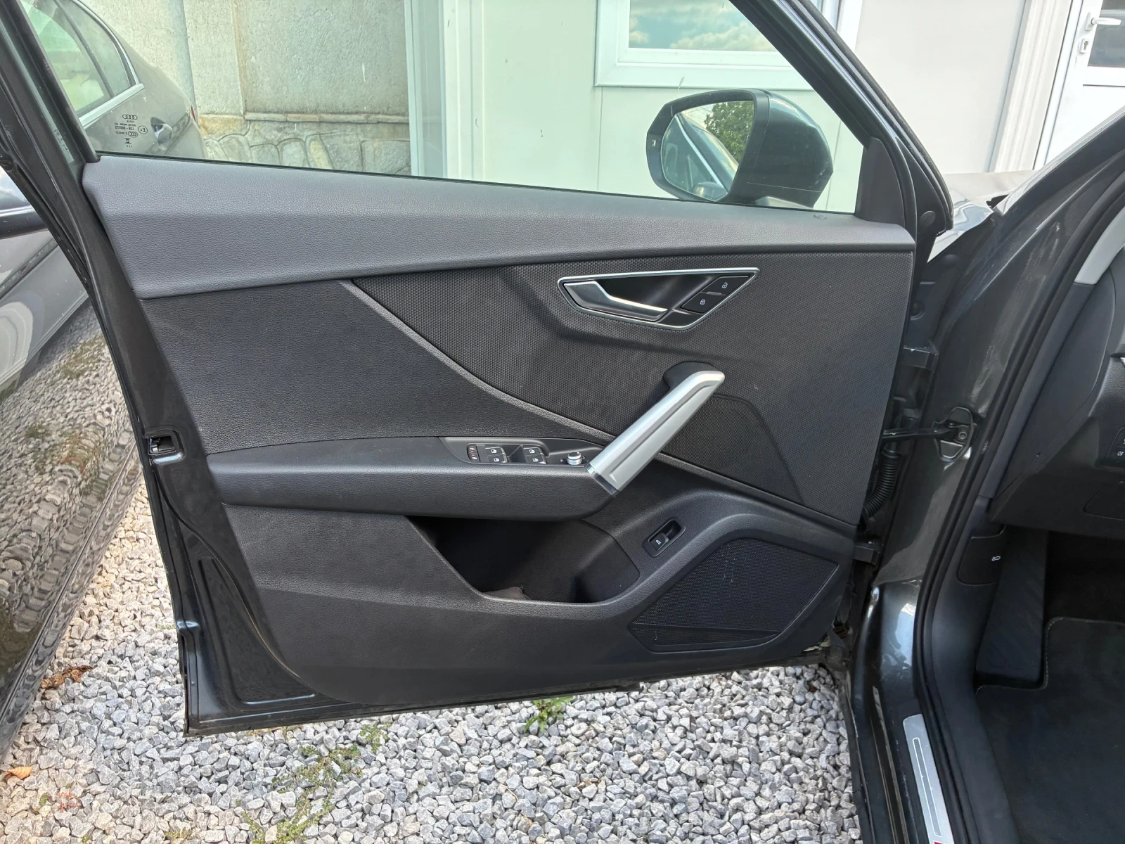 Audi Q2 35 TFSI S-LINE, снимка 14 - Автомобили и джипове - 55093480