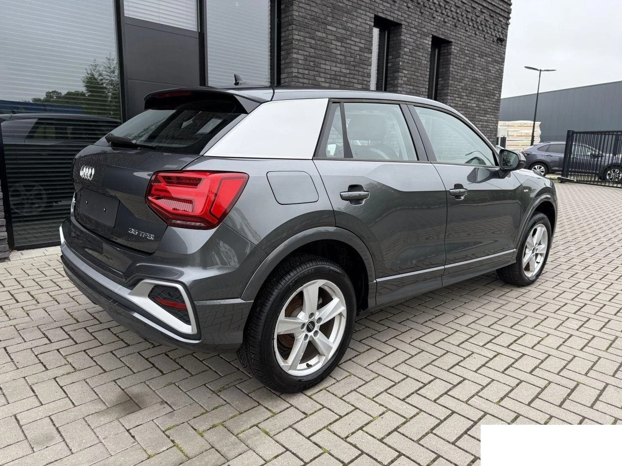 Audi Q2 35 TFSI S-LINE, снимка 3 - Автомобили и джипове - 55093480