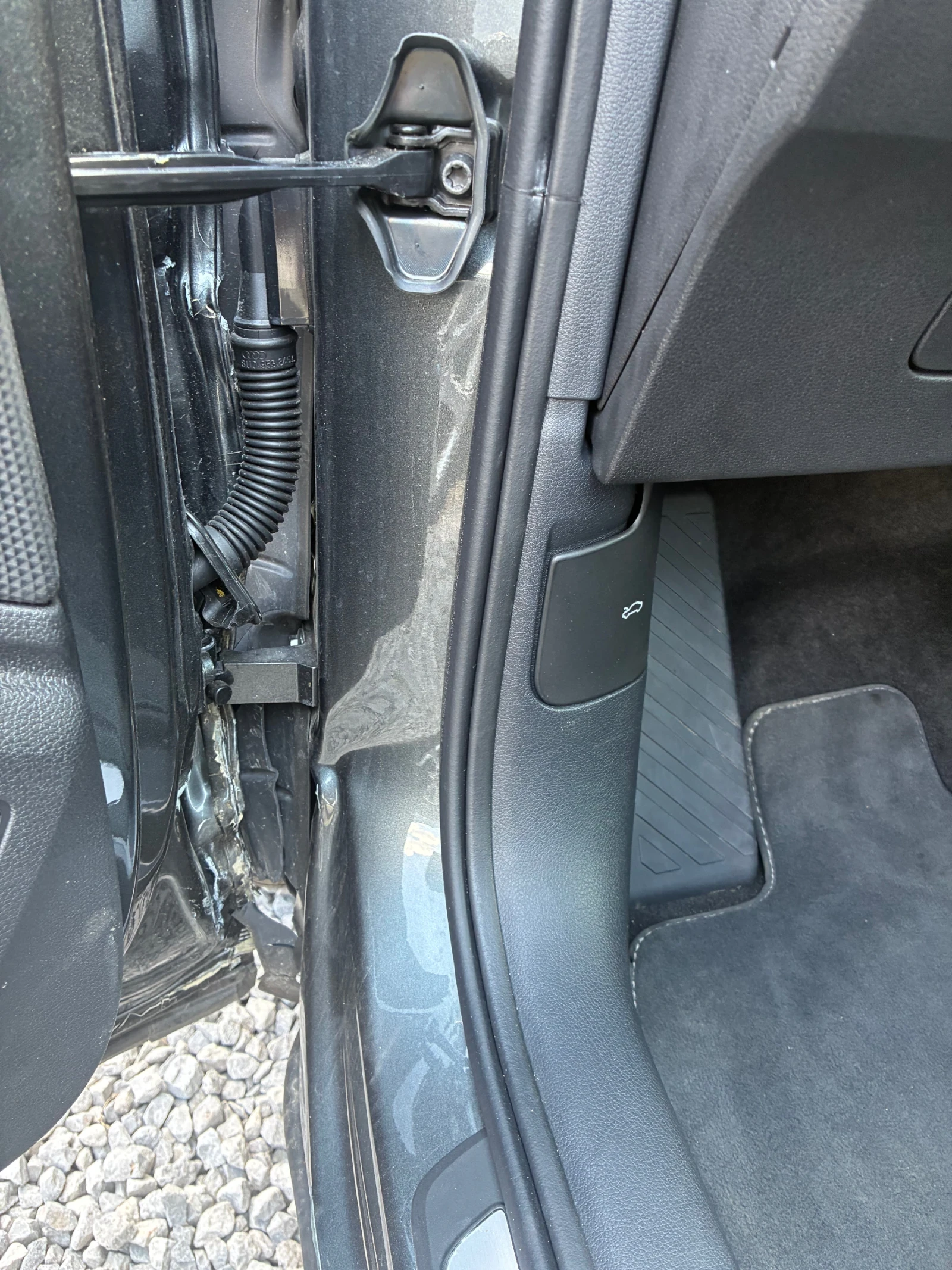 Audi Q2 35 TFSI S-LINE, снимка 16 - Автомобили и джипове - 55093480
