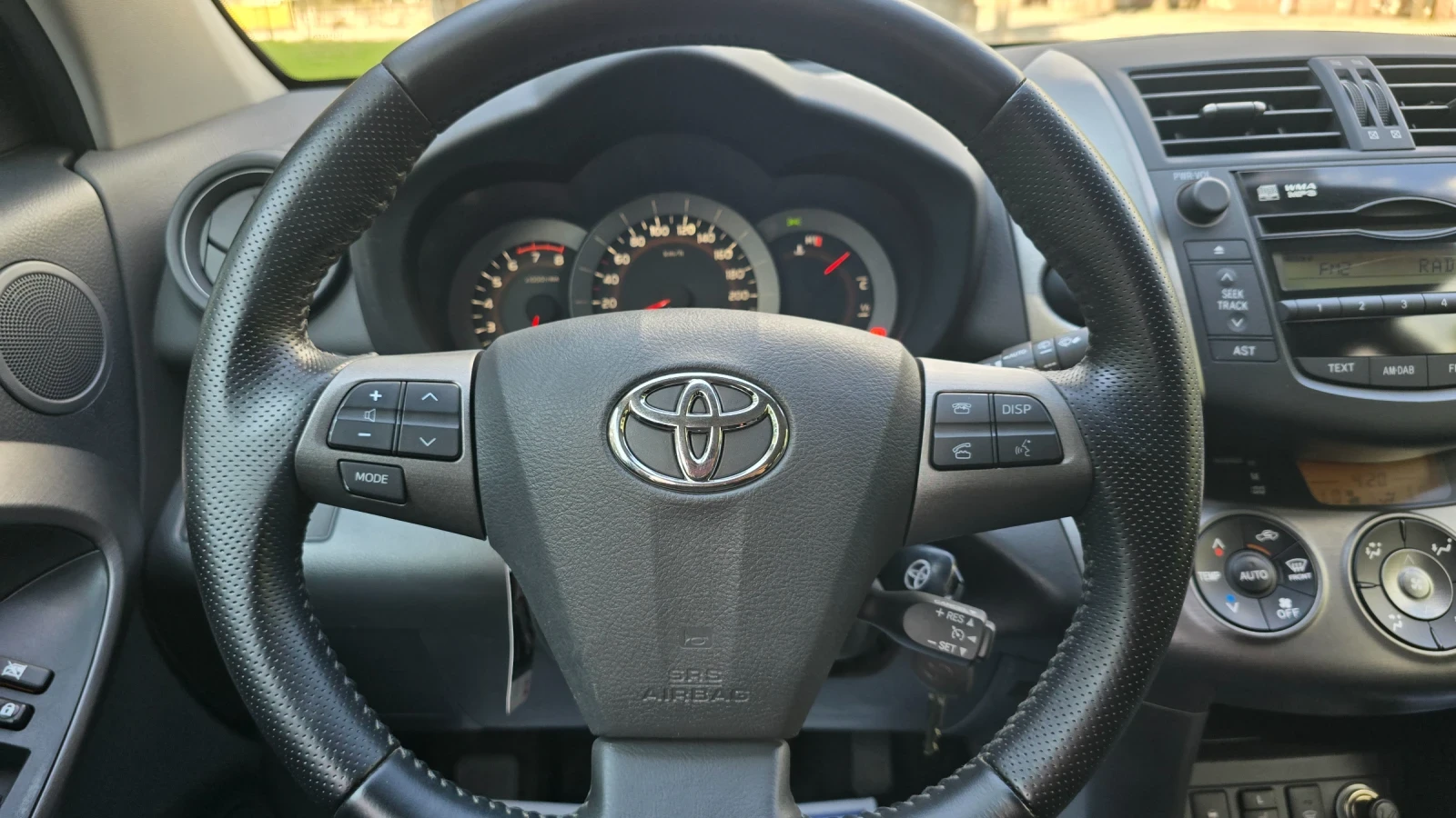 Toyota Rav4 2.0i 4X4 ШВЕЙЦАРИЯ , снимка 13 - Автомобили и джипове - 55170744