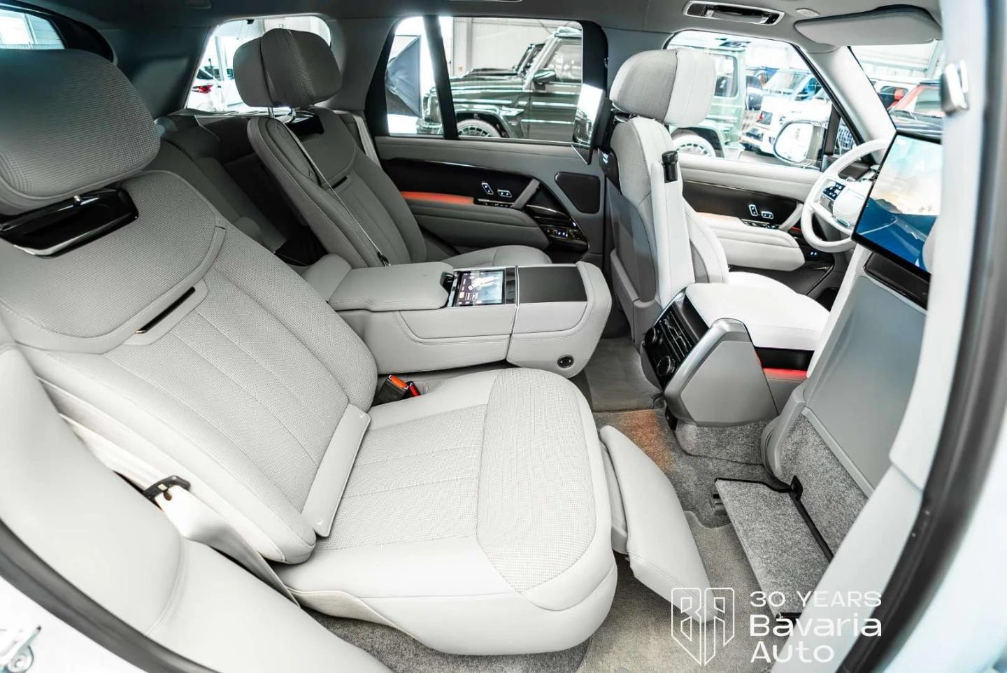 Land Rover Range rover P615 SV Fond TV  SV Intrepid, снимка 17 - Автомобили и джипове - 55215268