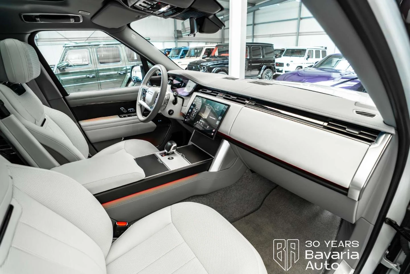Land Rover Range rover P615 SV Fond TV  SV Intrepid, снимка 14 - Автомобили и джипове - 55215268