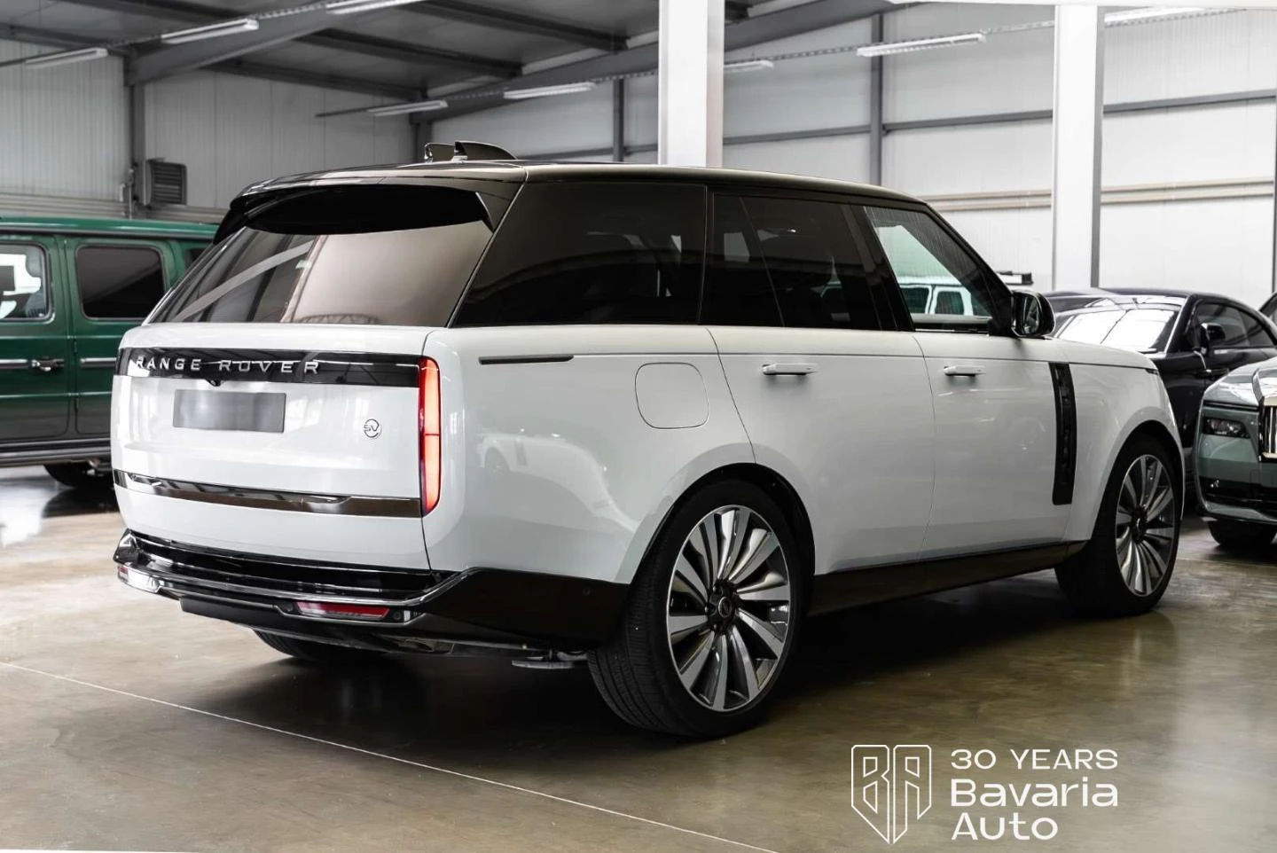 Land Rover Range rover P615 SV Fond TV  SV Intrepid, снимка 5 - Автомобили и джипове - 55215268