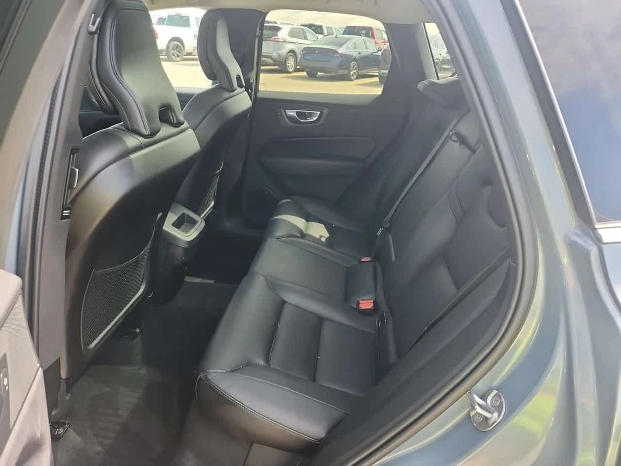 Volvo XC60 * CORE * CARFAX * , снимка 8 - Автомобили и джипове - 55508196