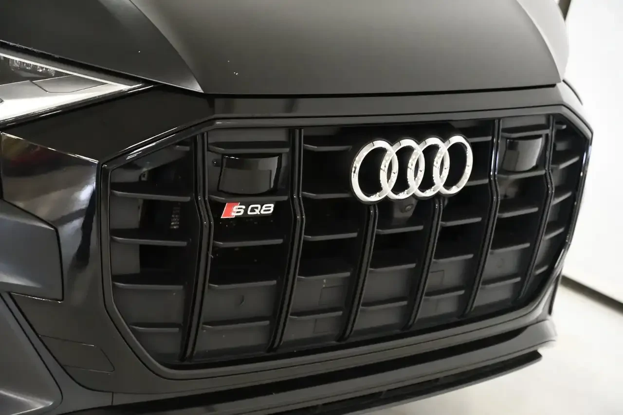 Audi SQ8, снимка 3 - Автомобили и джипове - 56180877