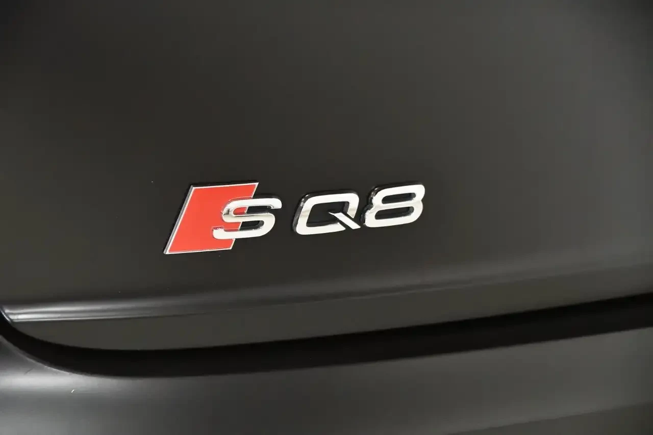 Audi SQ8, снимка 8 - Автомобили и джипове - 56180877